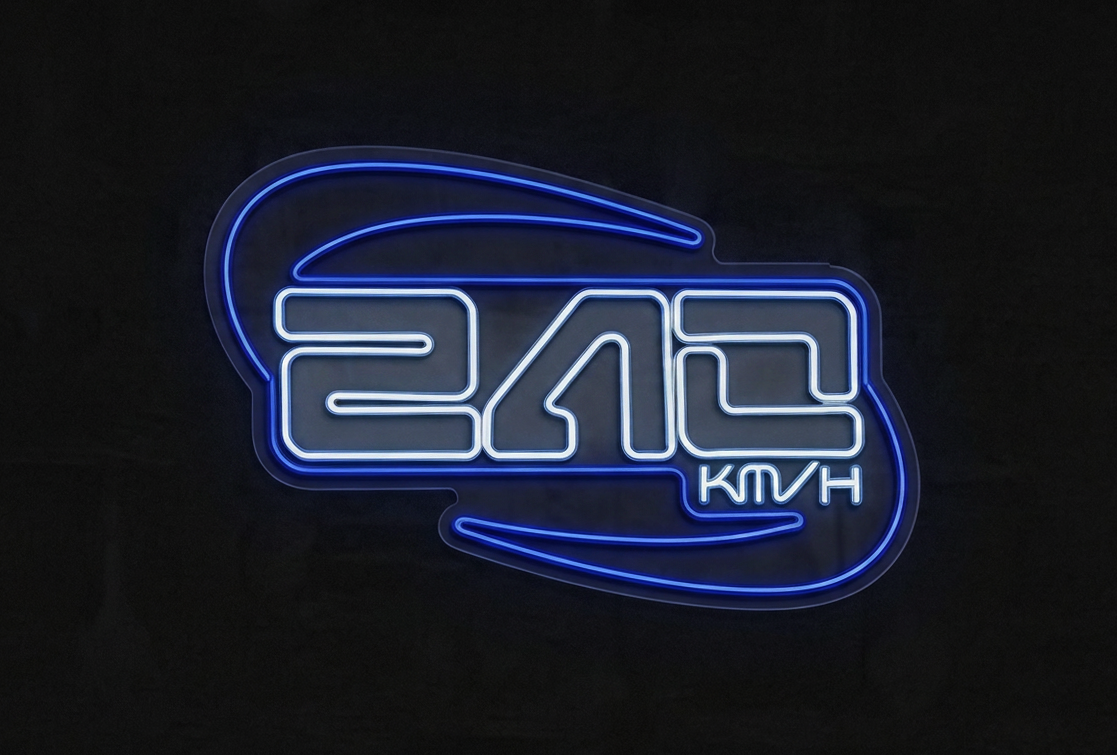 Custom Neon #17 - Roberta Caputo